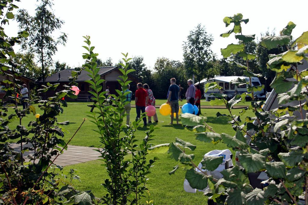 Vakantie-Oord "De Hulsdonken" Bergeijk Zimmer foto