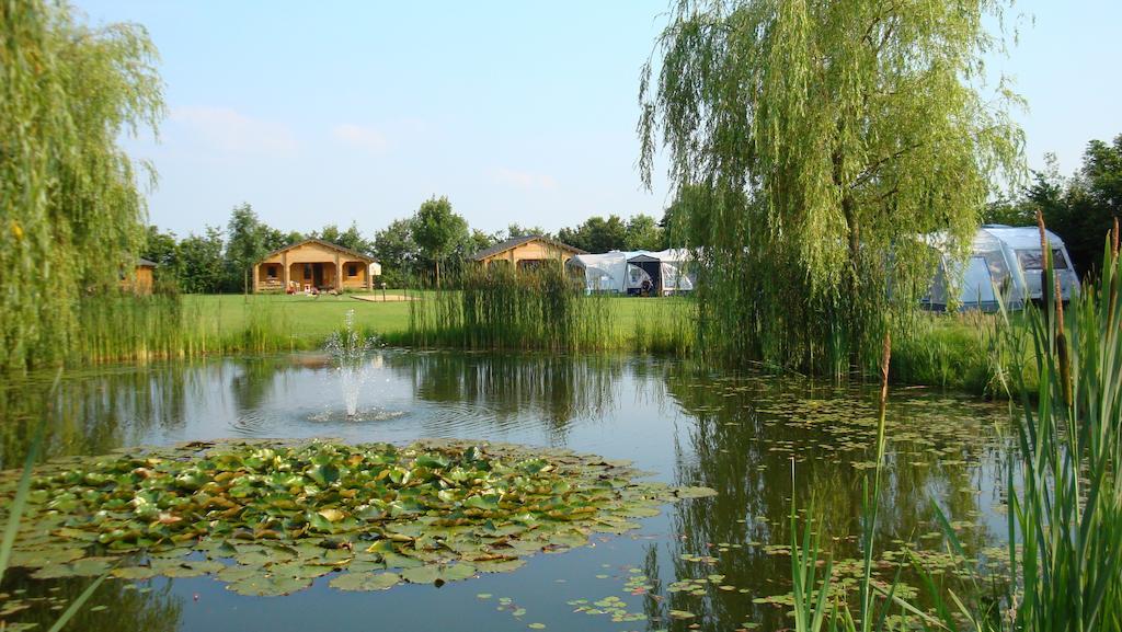 Vakantie-Oord "De Hulsdonken" Bergeijk Zimmer foto