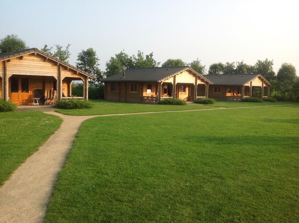 Vakantie-Oord "De Hulsdonken" Bergeijk Zimmer foto